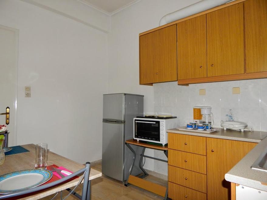 Cozy Apartment For 2-5 People-Center Tripoli 1 Kültér fotó