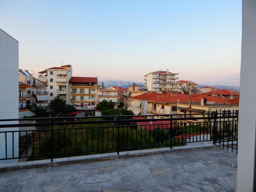 Cozy Apartment For 2-5 People-Center Tripoli 1 Kültér fotó